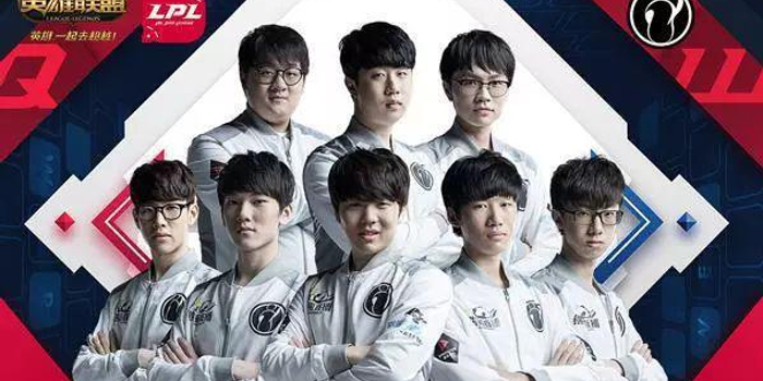 虎牙官方公告： Weibo Gaming 打野 Tian 将于明天开始他的首次直播， Tian 转发：我回来了~