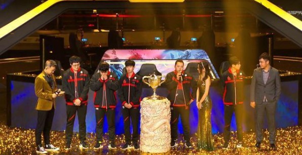 登峰组MVP排名：Tarzan位列榜首，Rookie颗粒无收