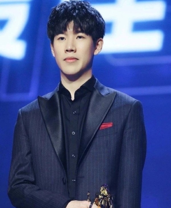 【战报】MSI季中冠军赛对抗赛Day5综述：RNG双杀DK，排行第二出线