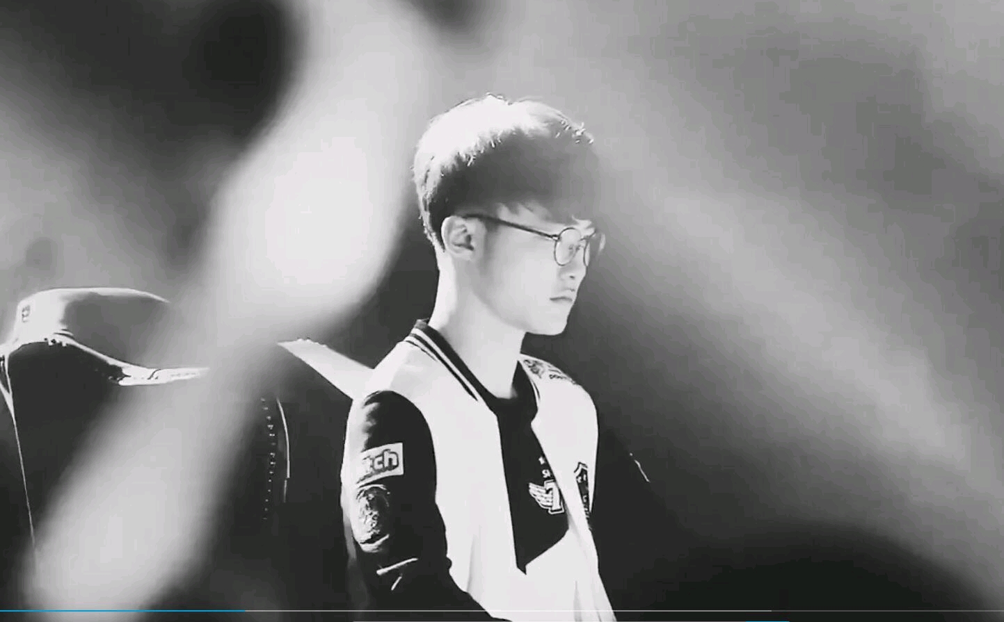 FPX冠军基石宣布退役：谢谢大家的支持，我没有遗憾